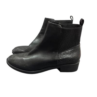Women's Size 9, Men's Size 7 London Rebel Chelsea Boots in Black Faux Leather