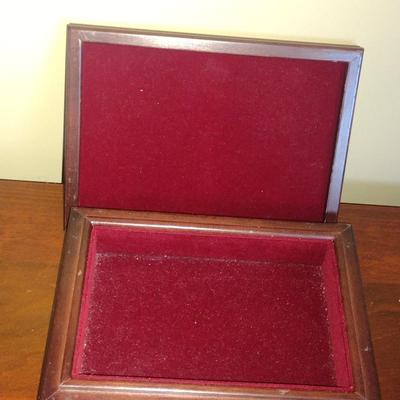 Wooden Storage Box with Architectural Design on Cover- Approx 6 3/4" x 5" x 2" Tall