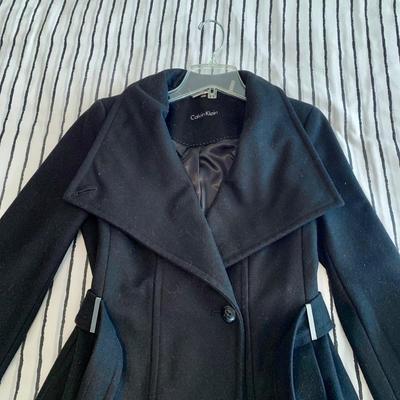 LOT 2 Z: 2 Calvin Klein Cinch Coats