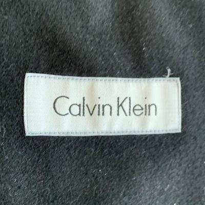 LOT 2 Z: 2 Calvin Klein Cinch Coats