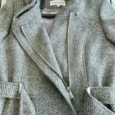 LOT 2 Z: 2 Calvin Klein Cinch Coats