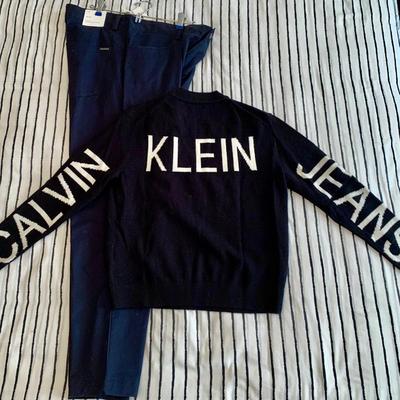 LOT 3S: Wool Blend Calvin Klein Sweater & NWT Men's Calvin Klein Pants