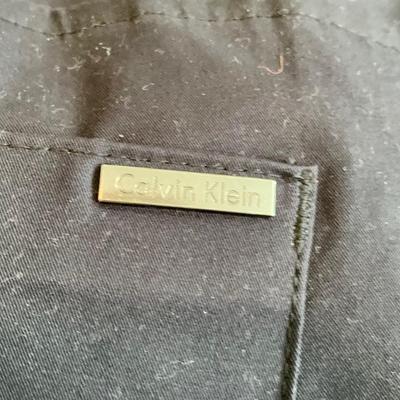 LOT 3S: Wool Blend Calvin Klein Sweater & NWT Men's Calvin Klein Pants