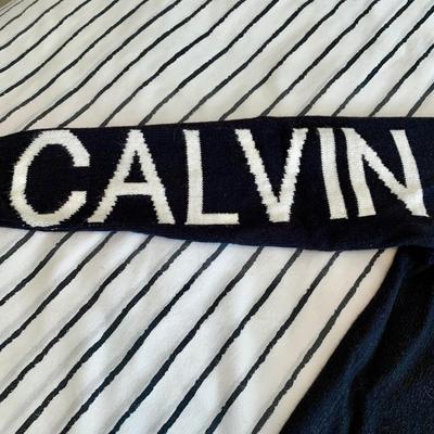LOT 3S: Wool Blend Calvin Klein Sweater & NWT Men's Calvin Klein Pants