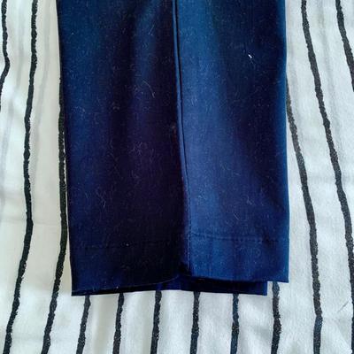 LOT 3S: Wool Blend Calvin Klein Sweater & NWT Men's Calvin Klein Pants