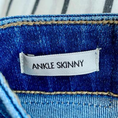 LOT 5 Z: Calvin Klein Collection; Long & Short Sleeve Shirts & Jeans