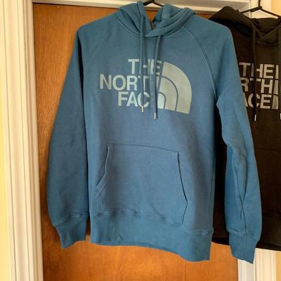 LOT 7 Z: The North Face Hoodie Collection