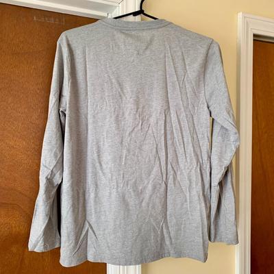 LOT 9 Z: Tommy Hilfiger Collection; Zip Up Hoodies & Long Sleeve Shirts