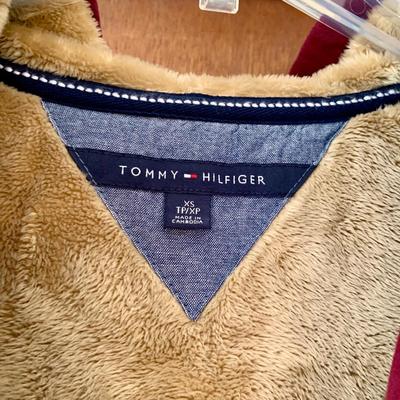 LOT 9 Z: Tommy Hilfiger Collection; Zip Up Hoodies & Long Sleeve Shirts