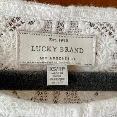 LOT 10 Z: Clothing Collection; Tommy Bahama, Jones New York, Lucy & Laurel, & Lucky Brand