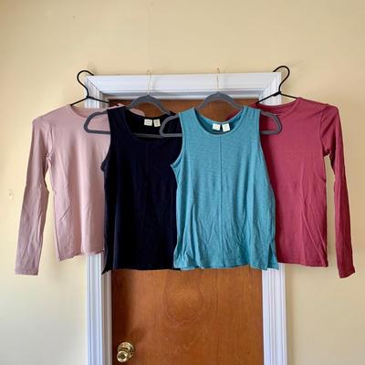 LOT 10 Z: Clothing Collection; Tommy Bahama, Jones New York, Lucy & Laurel, & Lucky Brand