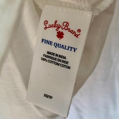 LOT 10 Z: Clothing Collection; Tommy Bahama, Jones New York, Lucy & Laurel, & Lucky Brand