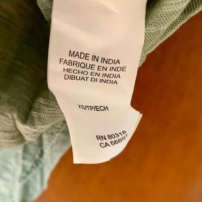 LOT 10 Z: Clothing Collection; Tommy Bahama, Jones New York, Lucy & Laurel, & Lucky Brand