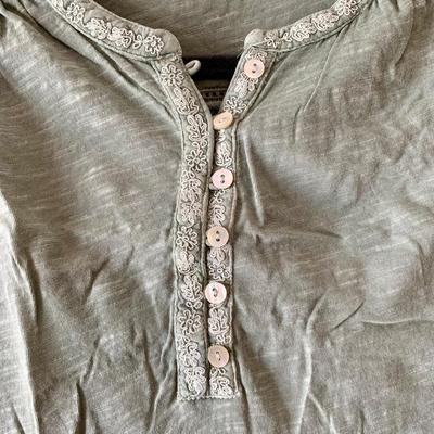 LOT 10 Z: Clothing Collection; Tommy Bahama, Jones New York, Lucy & Laurel, & Lucky Brand