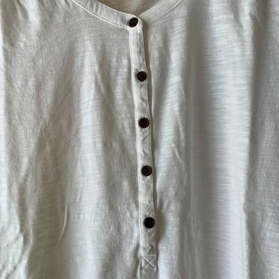 LOT 10 Z: Clothing Collection; Tommy Bahama, Jones New York, Lucy & Laurel, & Lucky Brand