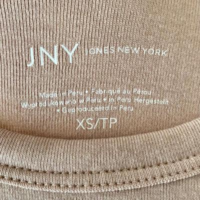 LOT 10 Z: Clothing Collection; Tommy Bahama, Jones New York, Lucy & Laurel, & Lucky Brand