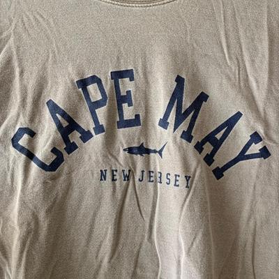 LOT 11 Z: Cape May New Jersey U.S. Vintage Hoodie, Sweatshirt & Long Sleeve Shirt