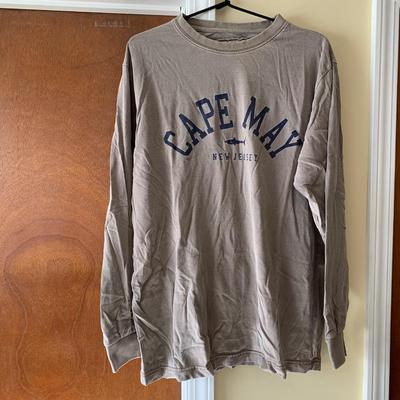 LOT 11 Z: Cape May New Jersey U.S. Vintage Hoodie, Sweatshirt & Long Sleeve Shirt