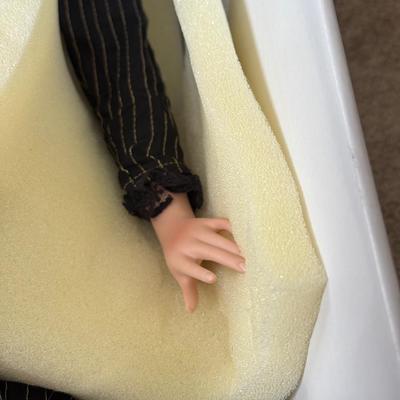 LOT 16L: NIB Jan McLean Designs Gigi Doll