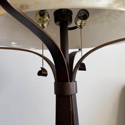 LOT 17L: Kenroy Home Vail Incandescent Table Lamp 20085CHC (27")