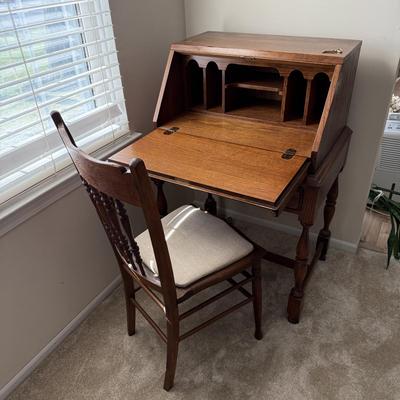 LOT 18L: Vintage 1980s Traditional Secretary Desk w/ Carved Wood Chair