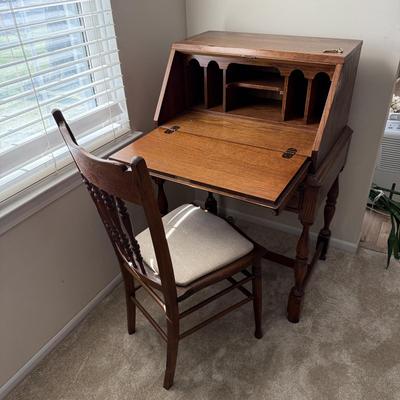 LOT 18L: Vintage 1980s Traditional Secretary Desk w/ Carved Wood Chair