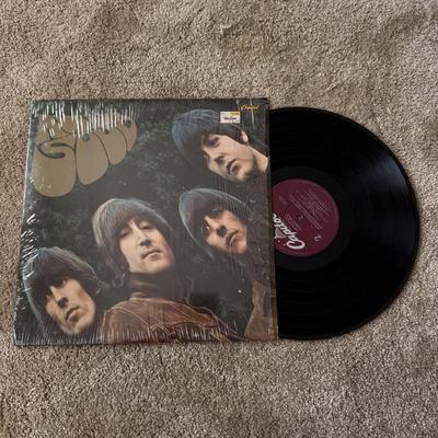 LOT 24L: The Beatles Vinyl Records: Sgt. Peppers Lonely Hearts Band & Rubber Soul