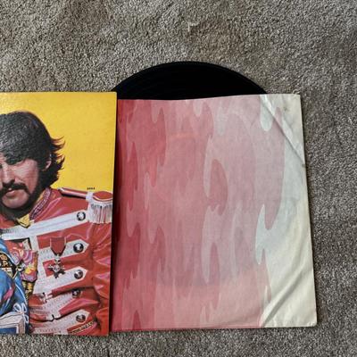 LOT 24L: The Beatles Vinyl Records: Sgt. Peppers Lonely Hearts Band & Rubber Soul