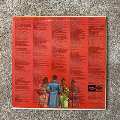 LOT 24L: The Beatles Vinyl Records: Sgt. Peppers Lonely Hearts Band & Rubber Soul