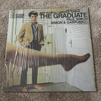 LOT 29L: Vinyl Records: Simon & Garfunkel, Billy Joel, Peter Paul & Mary