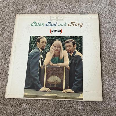LOT 29L: Vinyl Records: Simon & Garfunkel, Billy Joel, Peter Paul & Mary