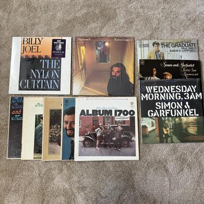 LOT 29L: Vinyl Records: Simon & Garfunkel, Billy Joel, Peter Paul & Mary