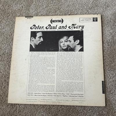 LOT 29L: Vinyl Records: Simon & Garfunkel, Billy Joel, Peter Paul & Mary