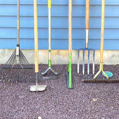LOT 31G: Garden Tool Collection - Ames, Craftsman, Green Thumb and True Temper