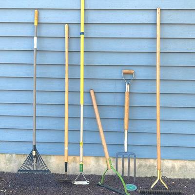 LOT 31G: Garden Tool Collection - Ames, Craftsman, Green Thumb and True Temper