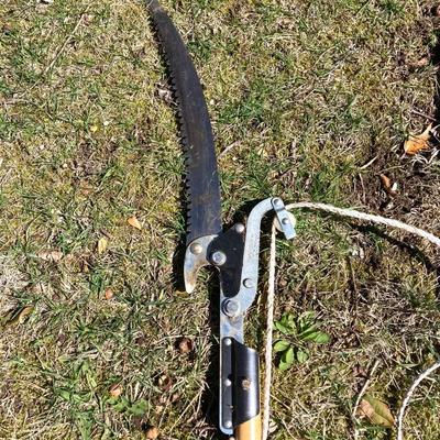 LOT 32G: Craftsman High Limb Cutter, Craftsman 15 Weed Trimmer, Fiskars Longneck Grass Shears and Quickie 16" Telescopic Utility Pole