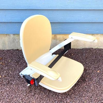 LOT 33G: Acorn Superglide 130 T1700 Stair / Chair Lift