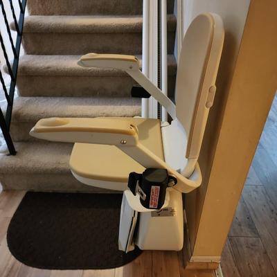 LOT 33G: Acorn Superglide 130 T1700 Stair / Chair Lift