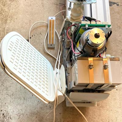 LOT 33G: Acorn Superglide 130 T1700 Stair / Chair Lift