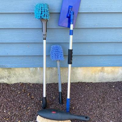 LOT 34G: Sears Buffer Polisher Model # 315.10670 in Original Case, Polishing Bonnet, Bucket, Rubber Gloves with Cleaning / Care Supplies