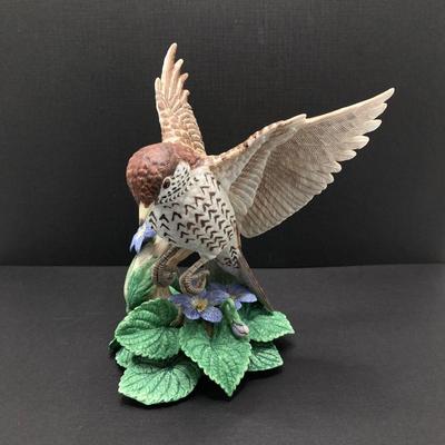 LOT 40G: Lenox Fine Porcelain Wood Thrush and Red-breasted Nuthatch Bird Figurines