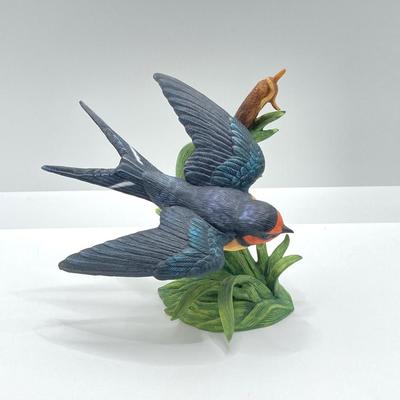 LOT 42K: Red Winged Black Bird and Barn Swallow Lenox Fine Porcelain Bird Figurines