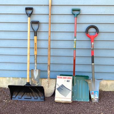 LOT 60G: Collection of Shovels - Craftsman, Root Slayer, Timberland and More