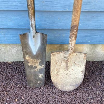 LOT 60G: Collection of Shovels - Craftsman, Root Slayer, Timberland and More