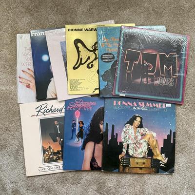 LOT 61L: Vinyl Records: Donna Summer, Carly Simon & More