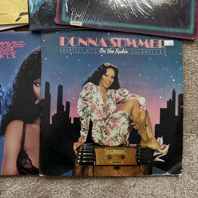 LOT 61L: Vinyl Records: Donna Summer, Carly Simon & More