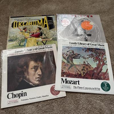 LOT 62L: Vinyl Record Collection