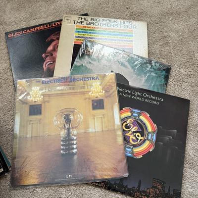LOT 62L: Vinyl Record Collection
