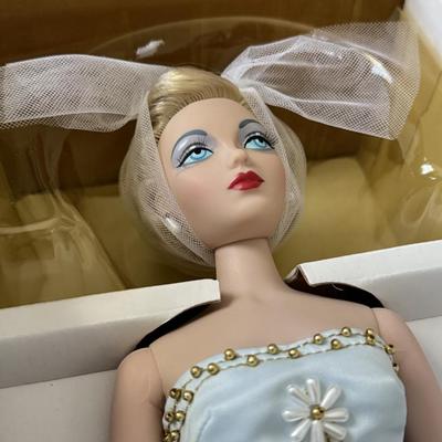 LOT 63L: Ashton-Drake Galleries Mel Odom Gene "Breathless" Doll w/ COA & Box (842)