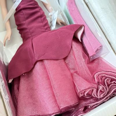 LOT 66L: Ashton-Drake Galleries Mel Odom Gene "Unforgettable" Doll w/ COA & Box (1088) and "Gold Sensation" Costume